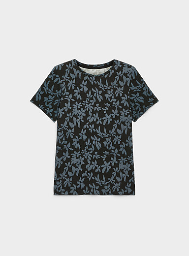 Le t-shirt fluide &agrave; motif col rond