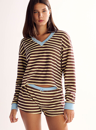 Le t-shirt &eacute;court&eacute; col V gaufr&eacute;