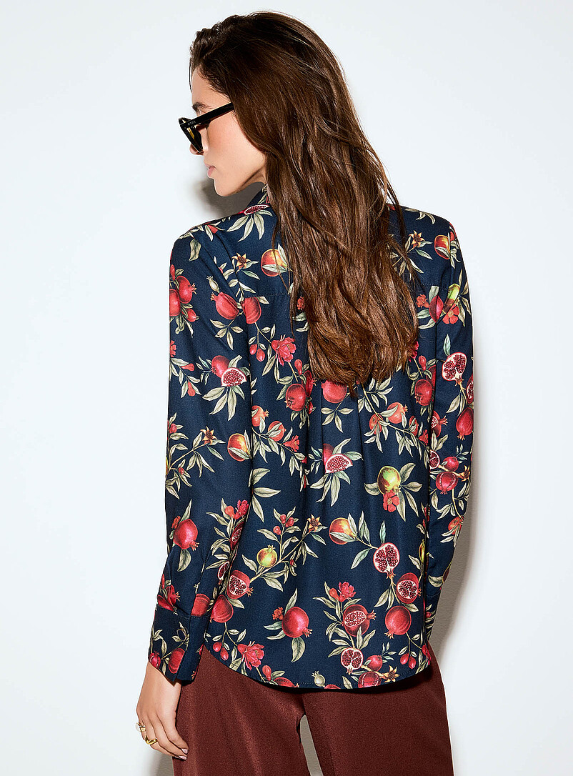Ic&ocirc;ne Patterned pink Jewel-button printed fluid blouse for women