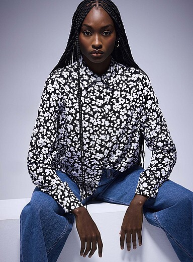 Ic&ocirc;ne Patterned Black Jewel-button printed fluid blouse for women