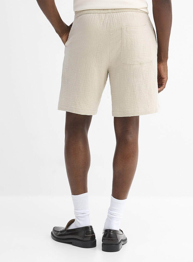 Le 31: Le bermuda coton froiss&eacute; <b>Longueur d'entrejambe : 21 cm (8,5 po)</b> &Eacute;cru - Lin pour homme