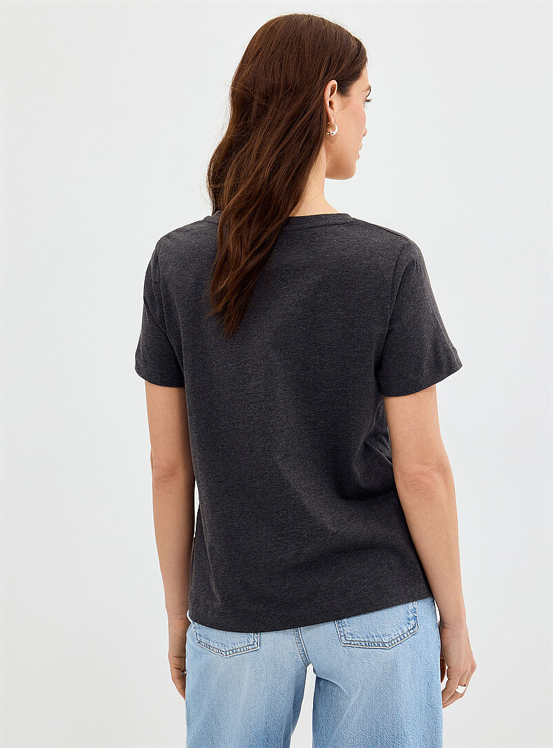 Contemporaine Mossy Green 100% organic cotton V-neck T-shirt for women