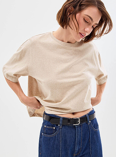 Le t-shirt carr&eacute; uni coton bio