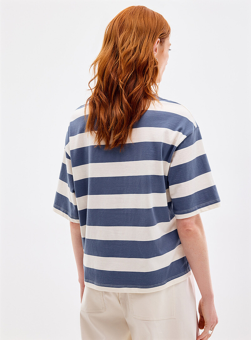 Contemporaine: Le t-shirt carr&eacute; &agrave; motif coton bio Pourpre &agrave; motifs pour femme