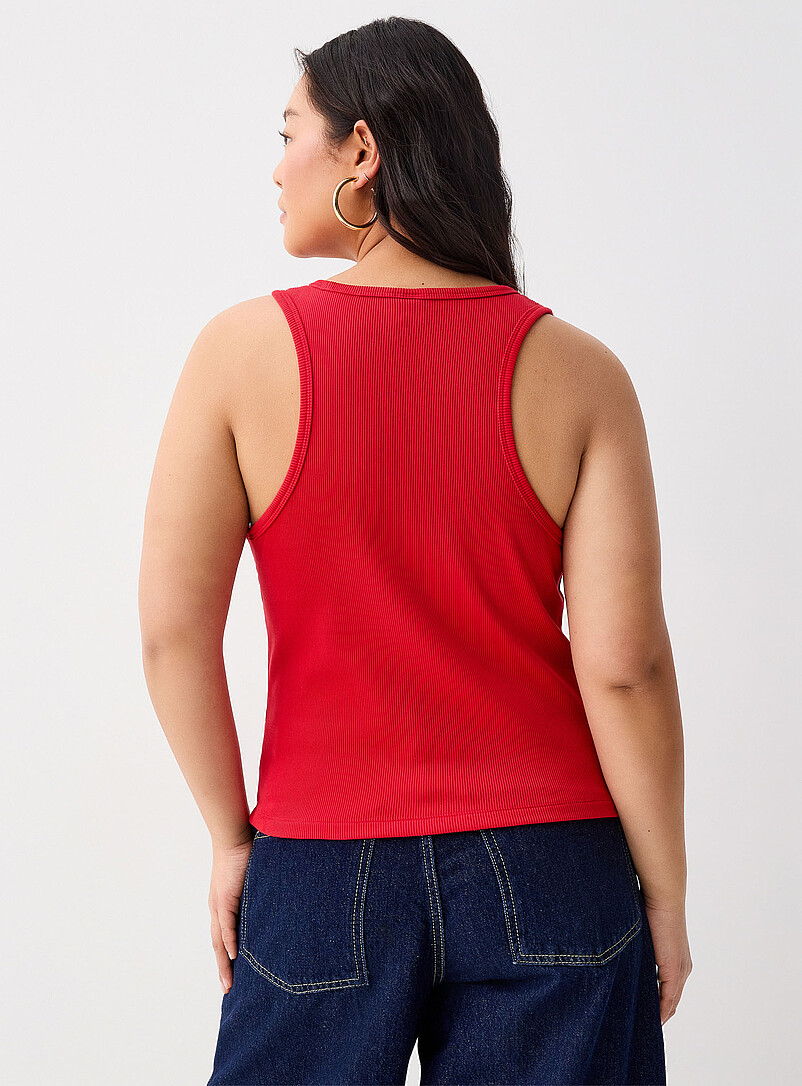 Twik: La camisole encolure d&eacute;gag&eacute;e c&ocirc;tel&eacute;e Blanc cass&eacute; pour femme