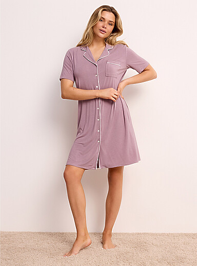 Flowy piped nightgown