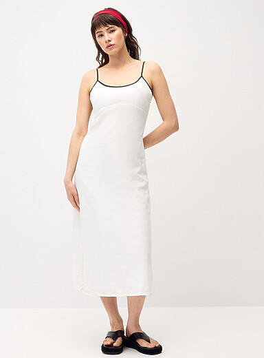 La robe midi soutien-gorge int&eacute;gr&eacute;