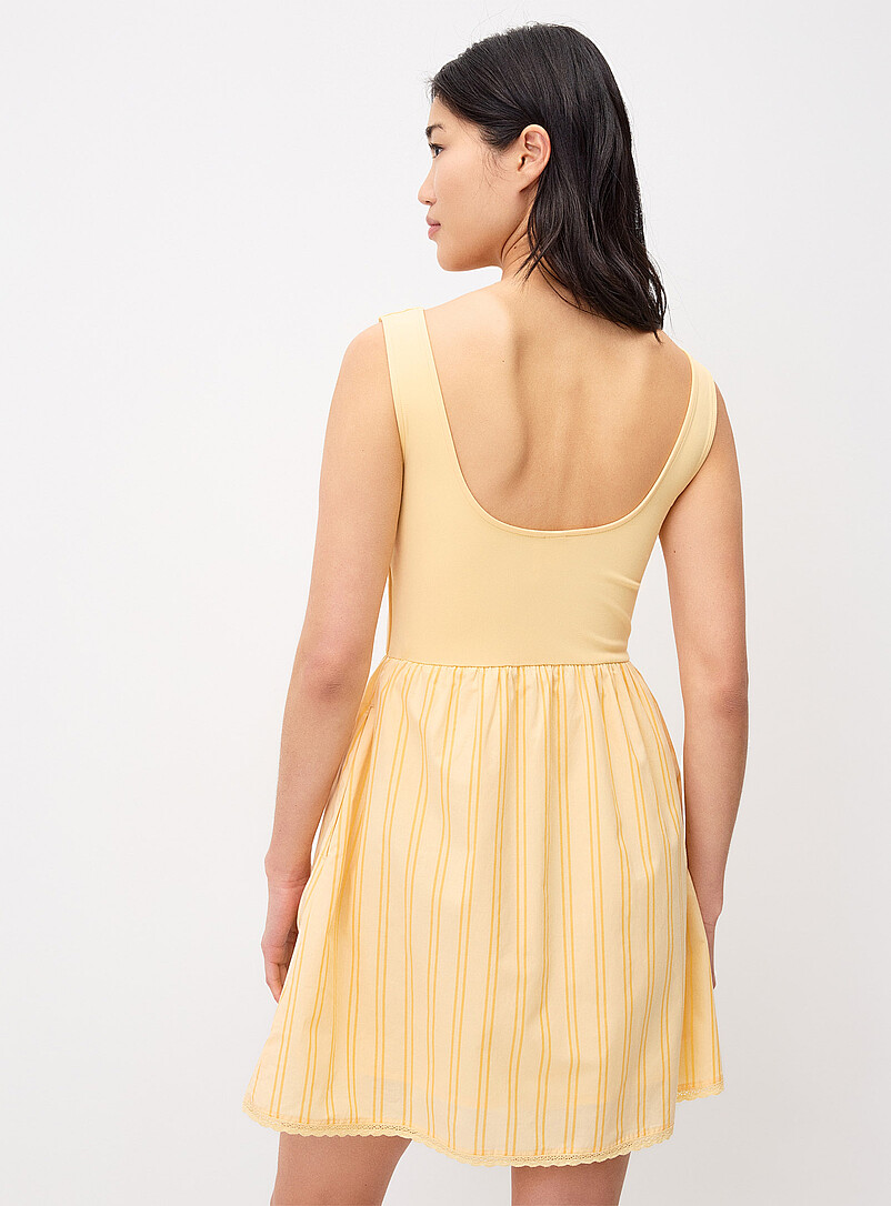 Twik: La robe courte bimati&egrave;re Noir pour femme