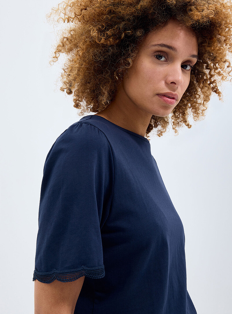 Contemporaine Navy/Midnight Blue Scalloped puff sleeves relaxed T-shirt for women