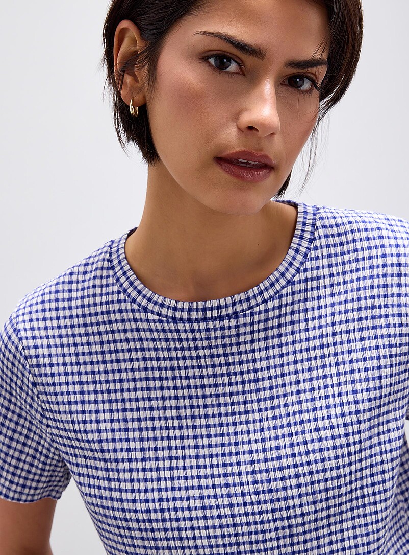 Contemporaine: Le t-shirt carr&eacute; extensible vichy Blanc et noir pour femme