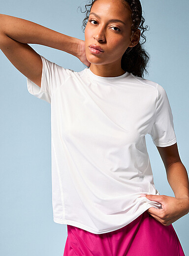 I.FIV5 White Micro-perforated short-sleeve T-shirt for women