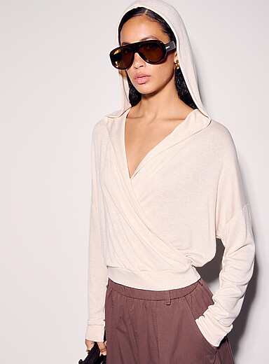 Ic&ocirc;ne Ivory/Cream Beige Hooded crossover T-shirt for women