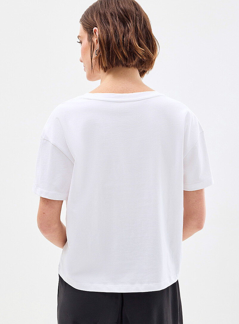 Contemporaine: Le t-shirt carr&eacute; col V pur coton bio Brun pour femme