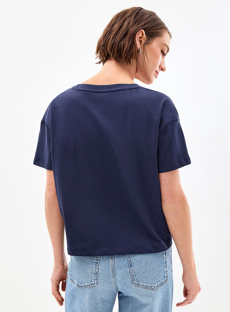 Contemporaine: Le t-shirt carr&eacute; col V pur coton bio Brun pour femme