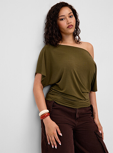 Twik Mossy Green Boat-neck flowy T-shirt for women