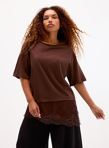 Long boxy-fit asymmetrical lace organic cotton T-shirt
