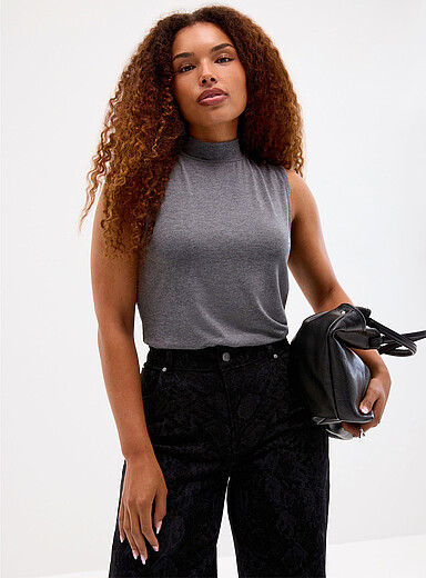 Contemporaine: La camisole ample ultrafluide col montant Noir pour femme