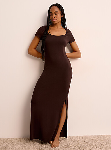 La longue robe de nuit fluide