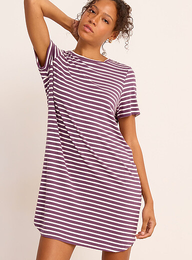 Miiyu: Le t-shirt de nuit fluide &agrave; motif Pourpre &agrave; motifs pour femme