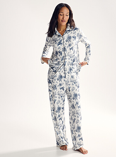 Miiyu White and Blue Winter pattern ultra-soft pyjama set <b>Christmas Collection</b> for women