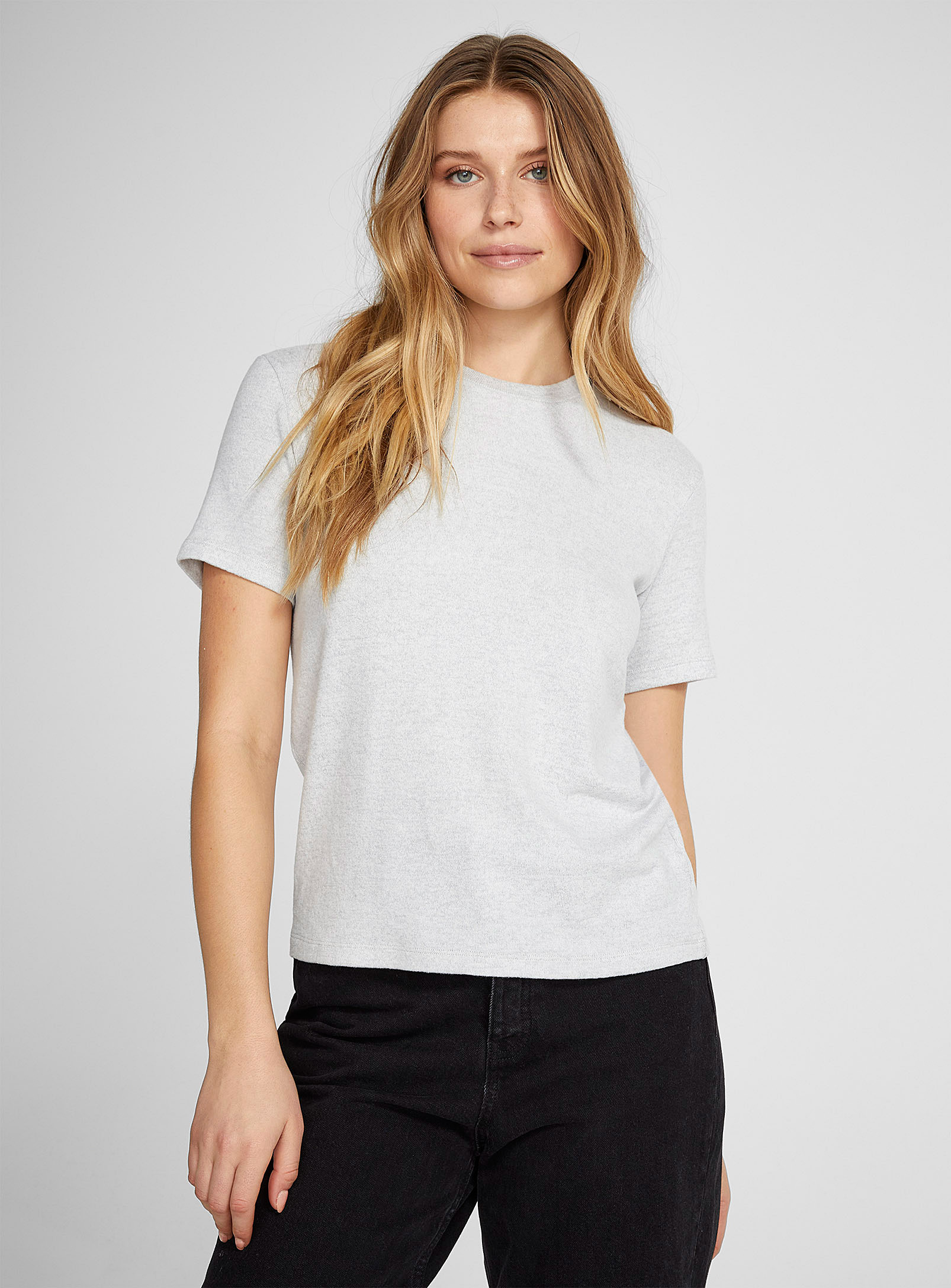 Icone Short-sleeve Supple Knit T-shirt In Light Grey