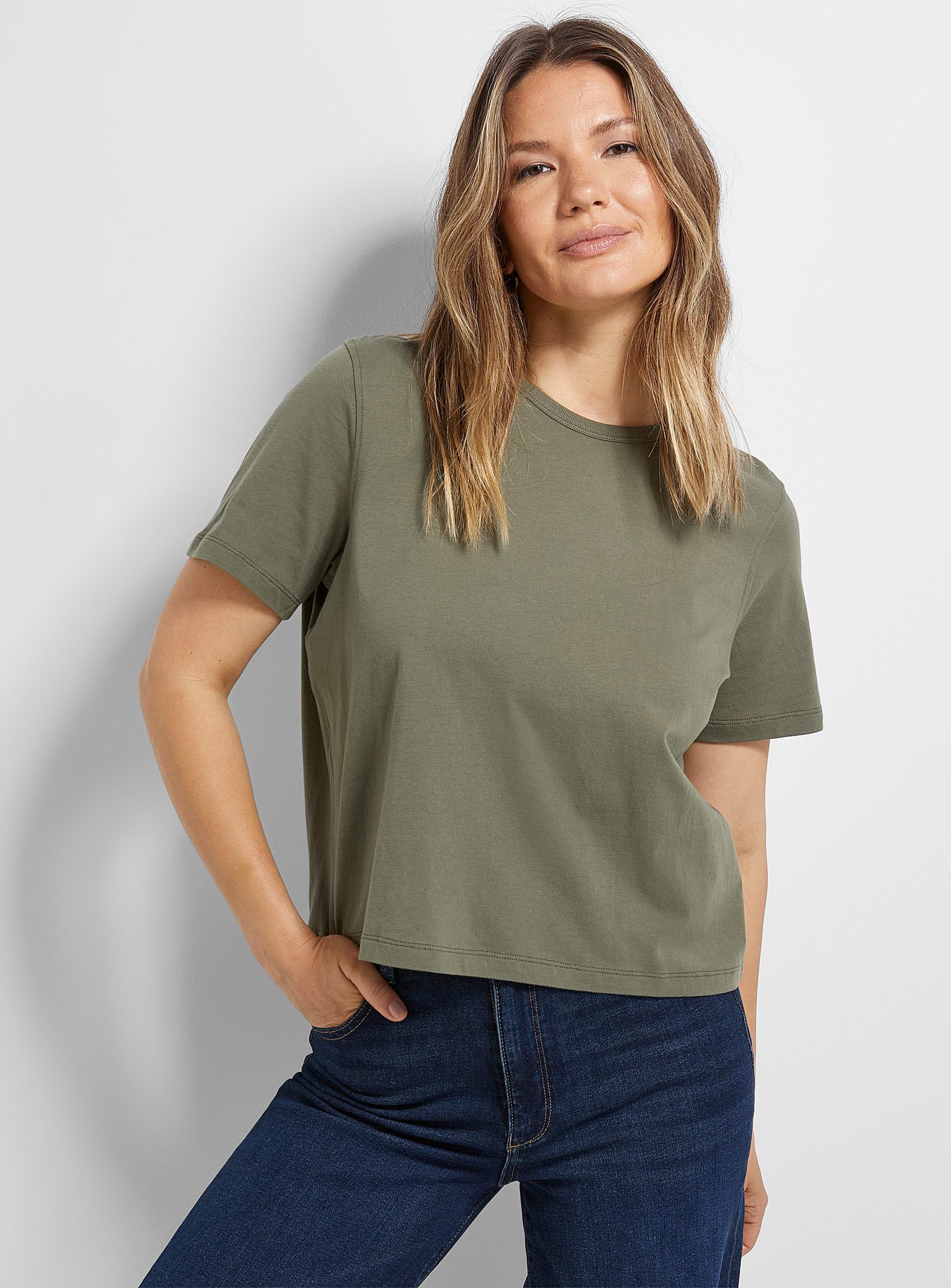 Contemporaine Cropped Organic Cotton T-shirt In Green