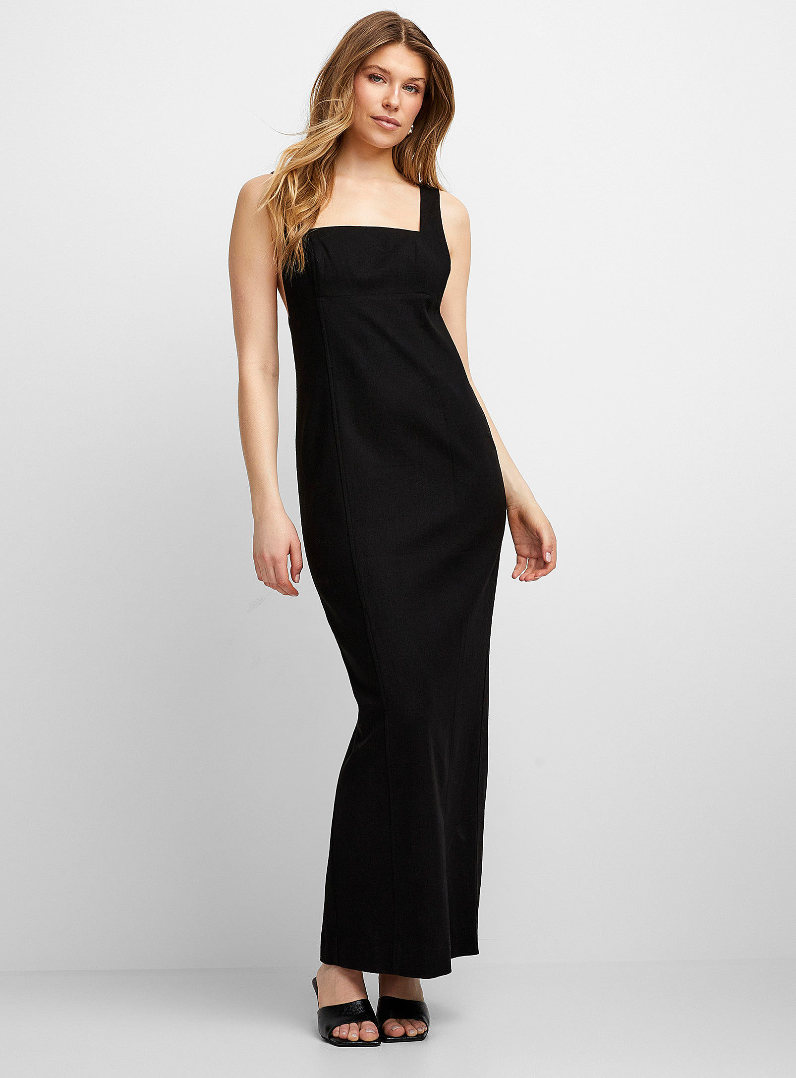 Icone Touch Of Linen Square-neck Long Dress In Black