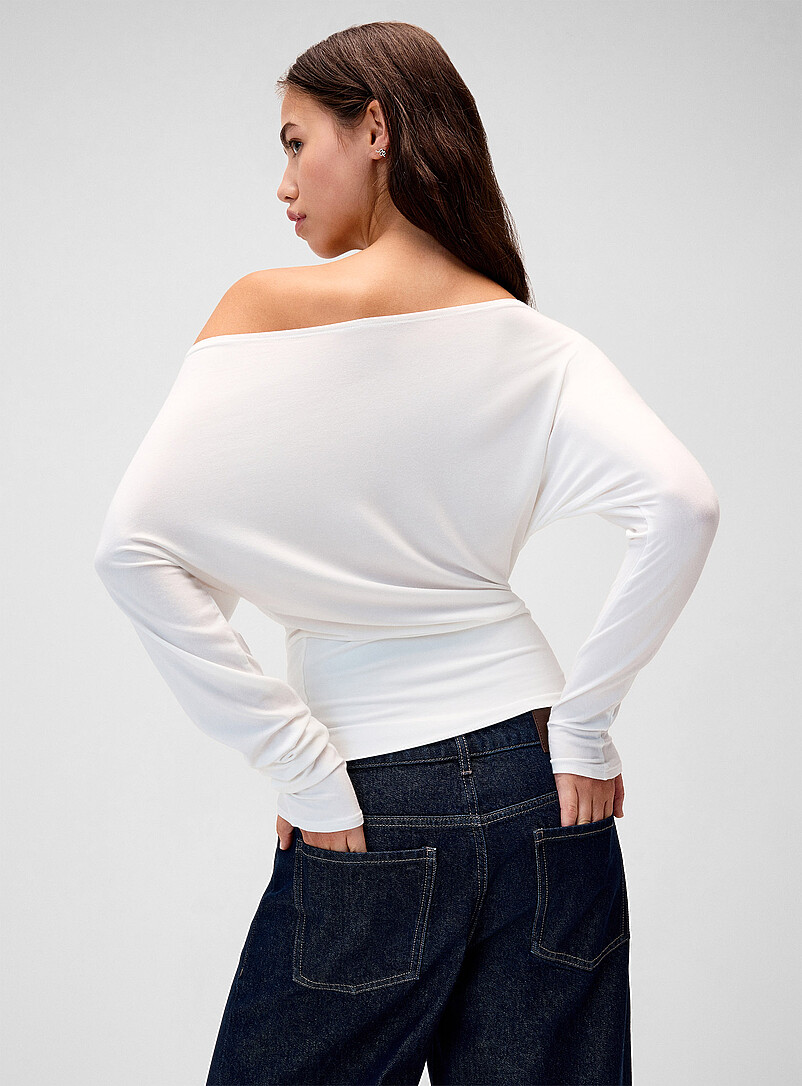 Cinched waist off-the-shoulder T-shirt product image 2