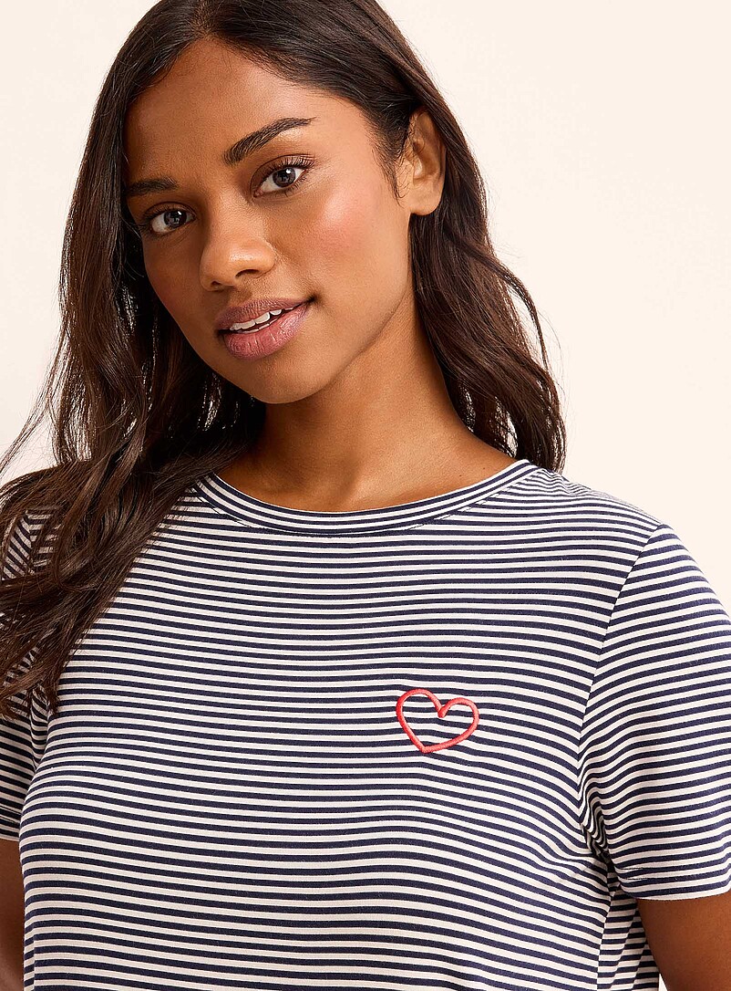 Flowy patterned sleep T-shirt product image 2