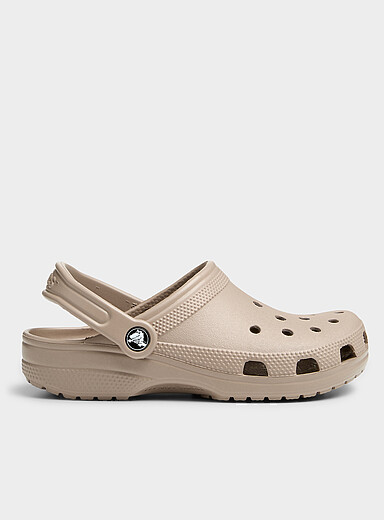 Le sabot Classic coloré Femme | Crocs | Magasinez des Sandales pour ...