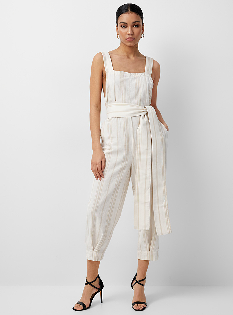 Icône Patterned White Touch of linen belted jumpsuit for women