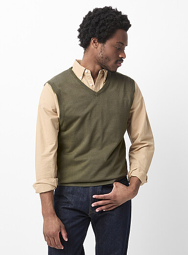 Le 31 Mossy Green Soft knit vest for men
