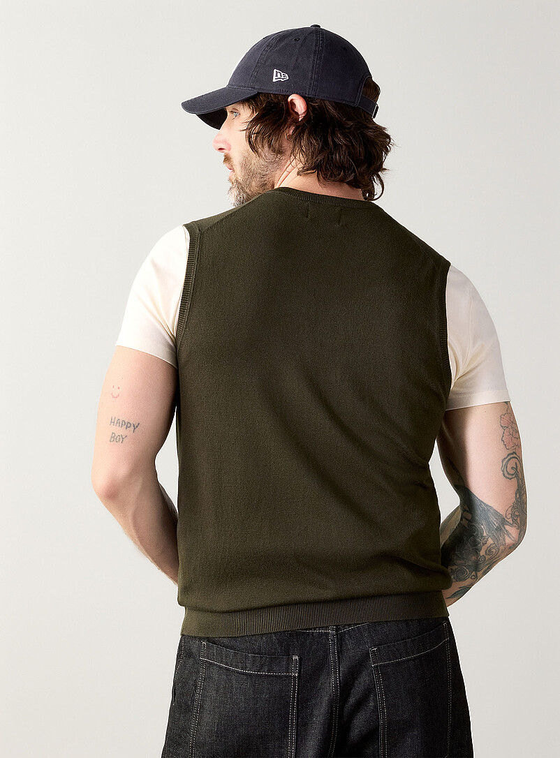 Le 31 Patterned Brown Soft knit vest for men