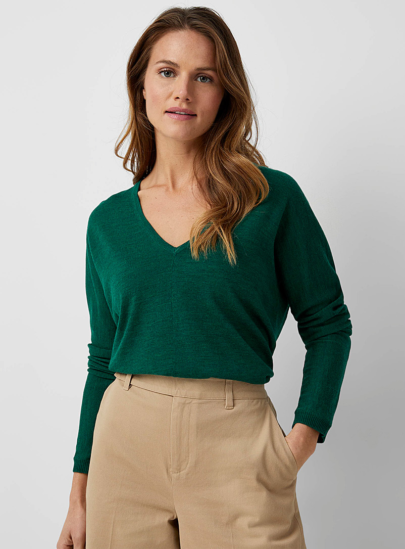 Contemporaine Lime Green Responsible merino V-neck sweater for women