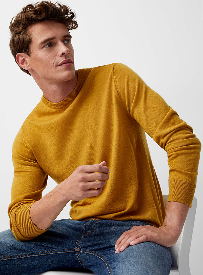 Le 31 Dark Yellow Eco-friendly merino wool crew-neck sweater for men