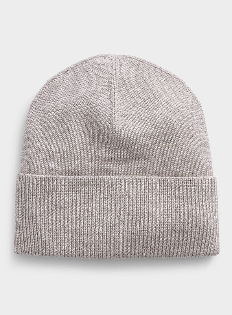 Simons: La tuque pure laine m&eacute;rinos c&ocirc;tel&eacute;e Noir pour femme