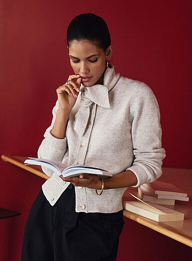 Ultra-soft tie-neck touch of wool cardigan