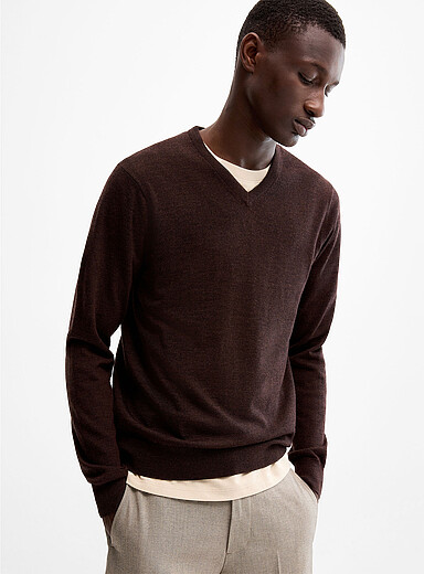Responsible merino V-neck sweater