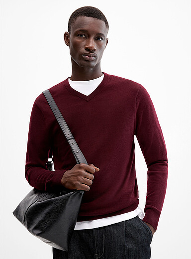 Le 31 Burgundy Responsible merino V-neck sweater for men