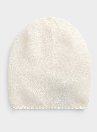 Fine ribbed trim minimalist tuque