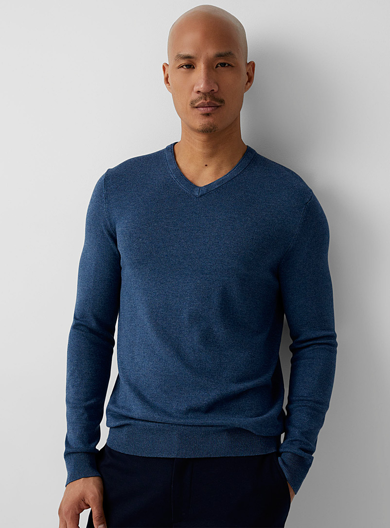 Men's V-Neck Sweaters | Simons Canada