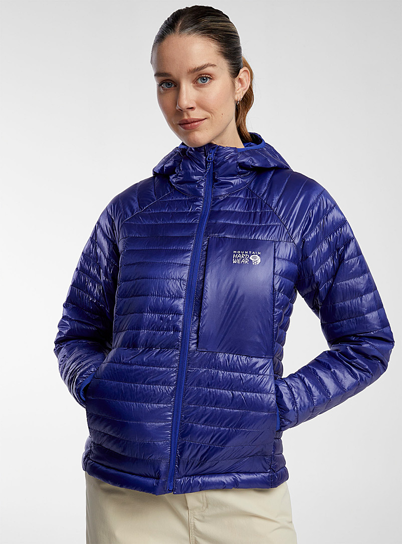Mountain Hardwear: La veste matelassée à capuche Ventano Bleu pour femme