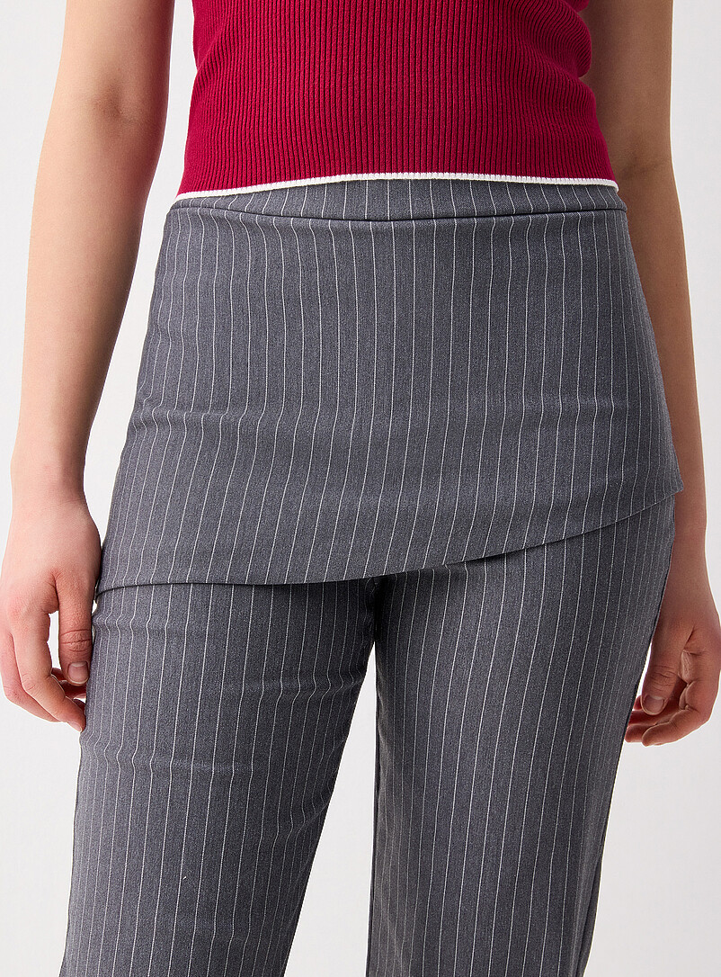 Twik: Le pantalon-jupe habill&eacute; &eacute;vas&eacute; Noir pour femme