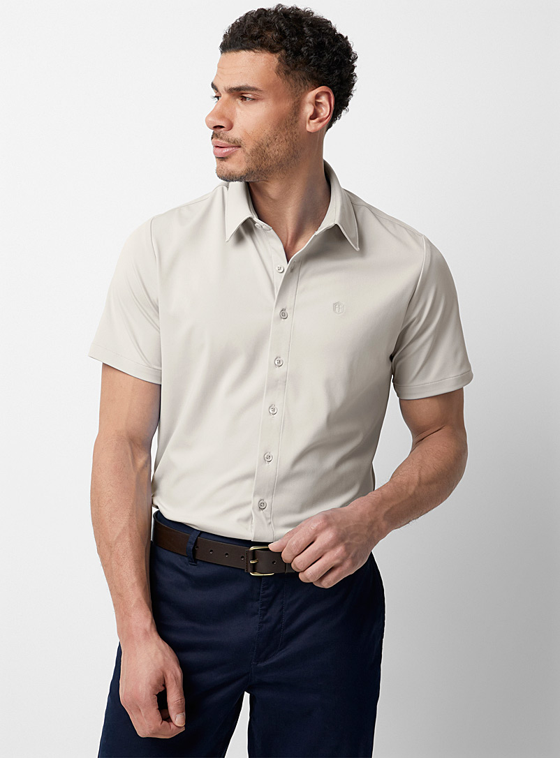 https://imagescdn.simons.ca/images/7220-240201-6-A1_2/solid-stretch-shirt.jpg?__=13