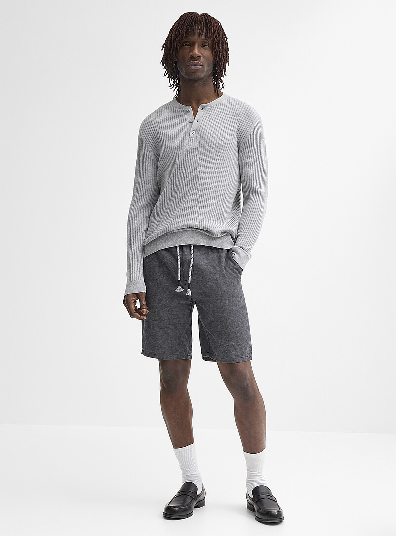 Houndstooth-like knit Bermudas product image (primary)