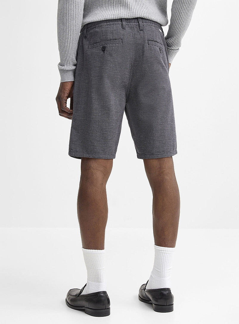 Houndstooth-like knit Bermudas product image 3