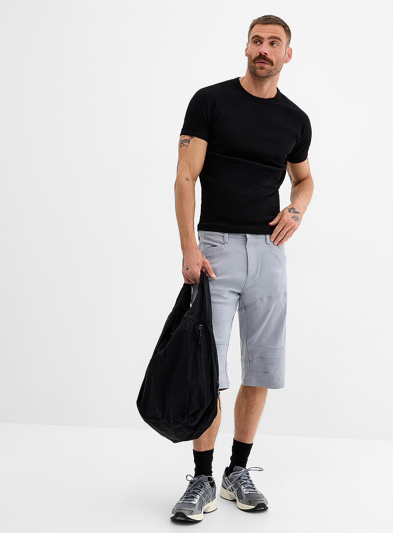 Stretch Bermudas product image (primary)