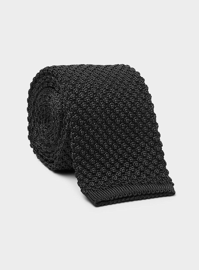 Embossed knit skinny tie product image (primary)