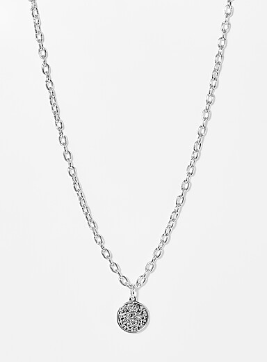Crest pendant necklace
