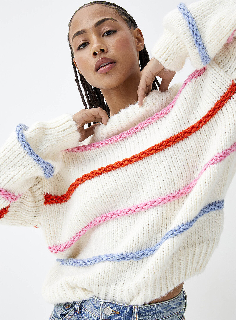 Striped & Patterned Sweaters for Women | Simons Canada